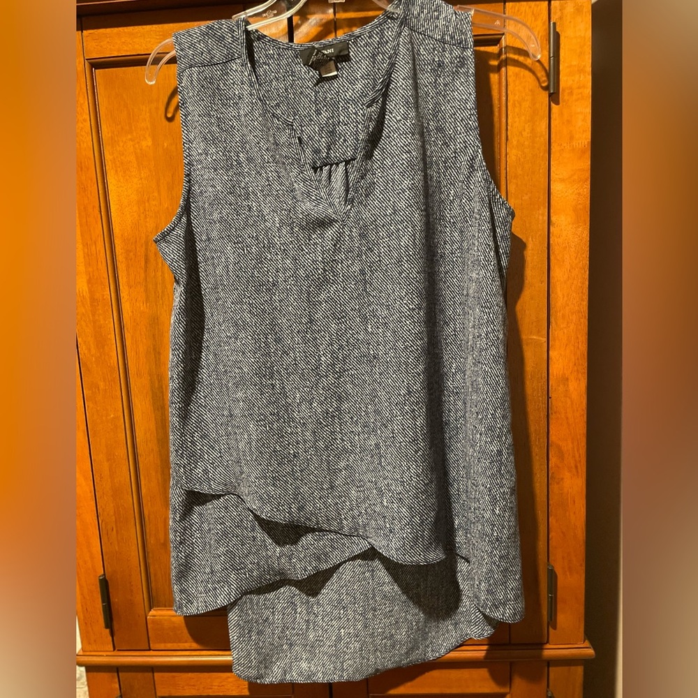 ALFANI. Size small. Blue/white